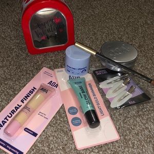 Brand New Cosmetics Valentines Mailbox Bundle